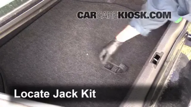 2004 Lincoln LS 3.0L V6 Monter sur cric Utiliser le cric pour lever la voiture